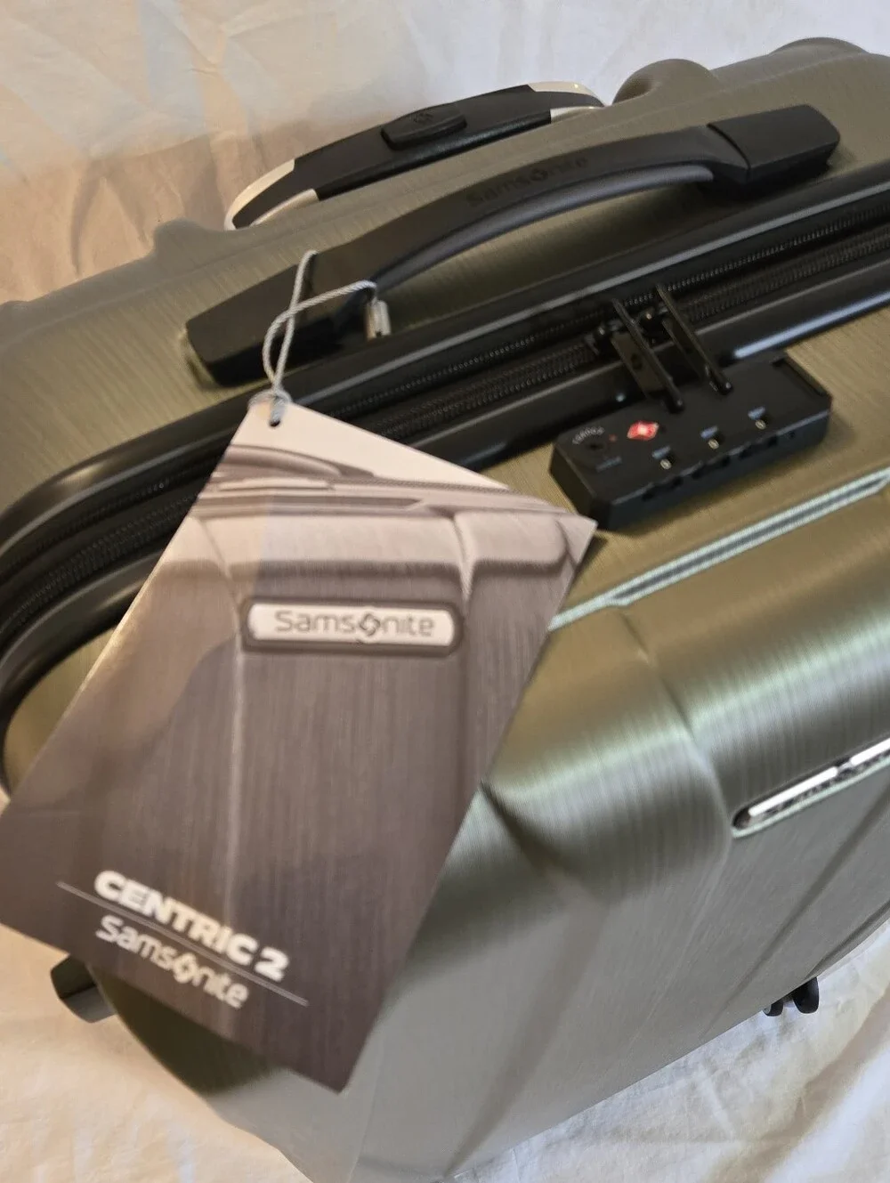 NWT Samsonite Centric 2 Hardside Expandable Spinner 2pc Set Olive Green 20/24in